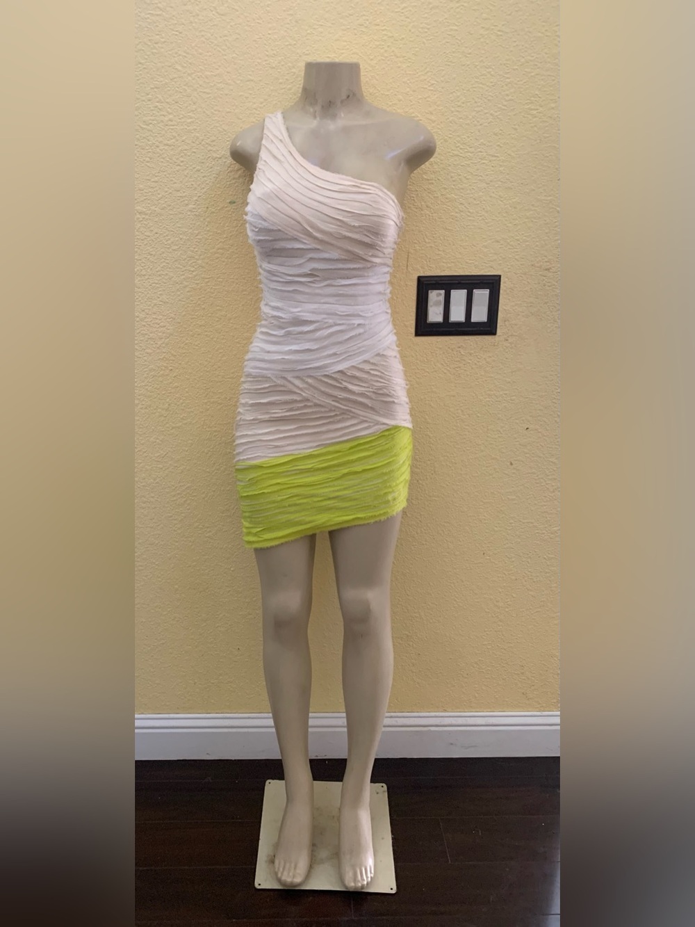 Bebe Size XS One Shoulder Club Tropicana Colorblock Asymmetrical Mini Dress
